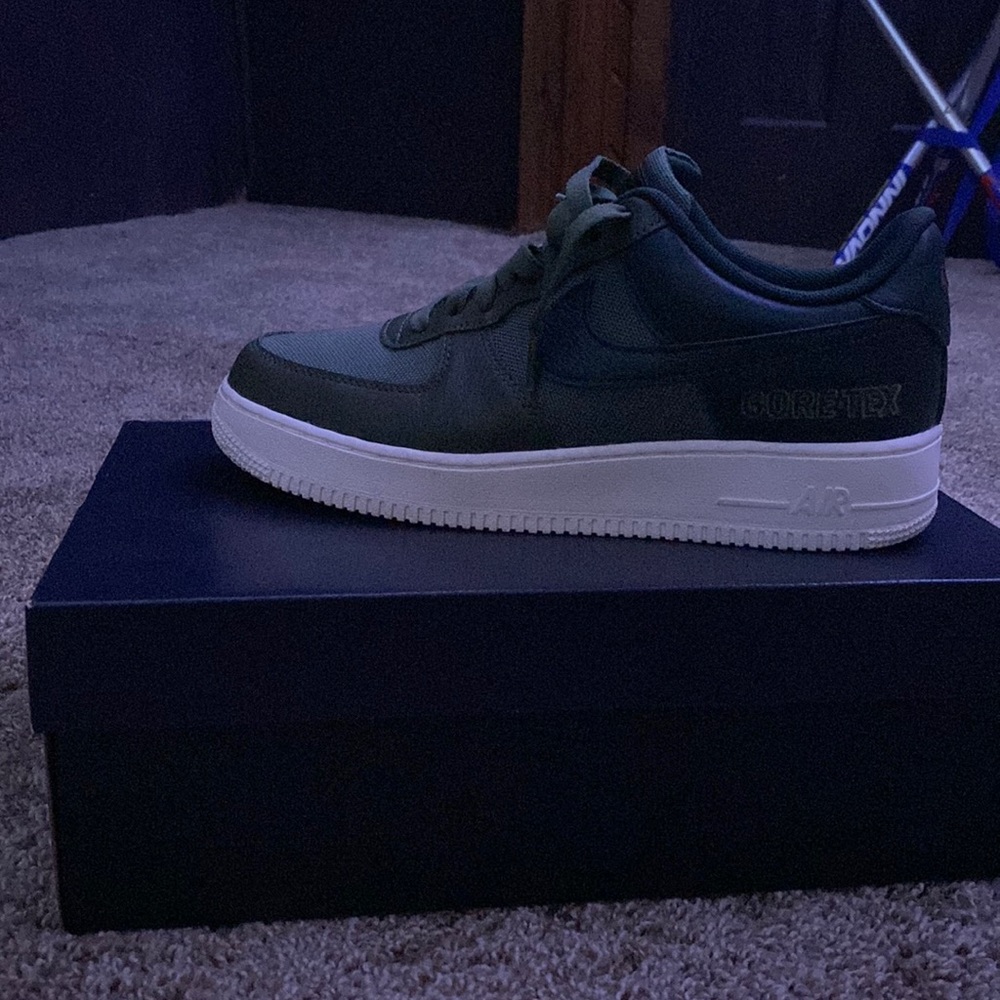 2021 Nike Air Force ones goretex brand new never touched